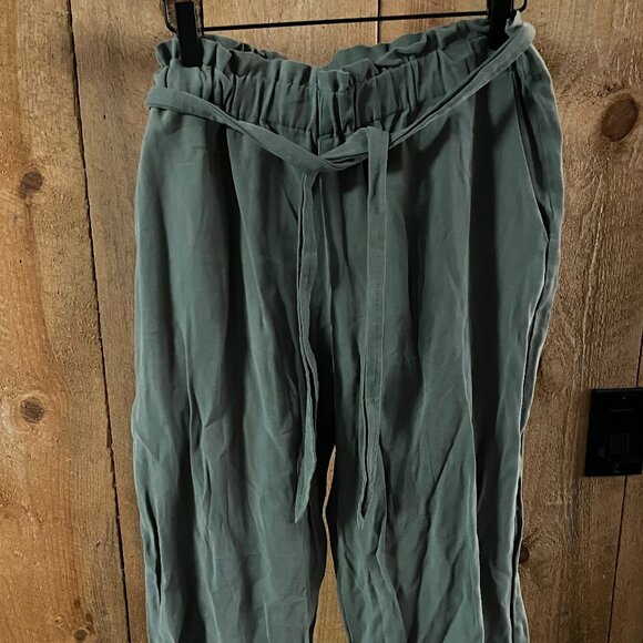 BCBGeneration Womens Pants Pull On Self Tie Belt Tapered Ankle Olive (L) - Picture 1 of 4